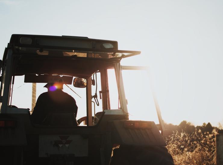Tractor 3